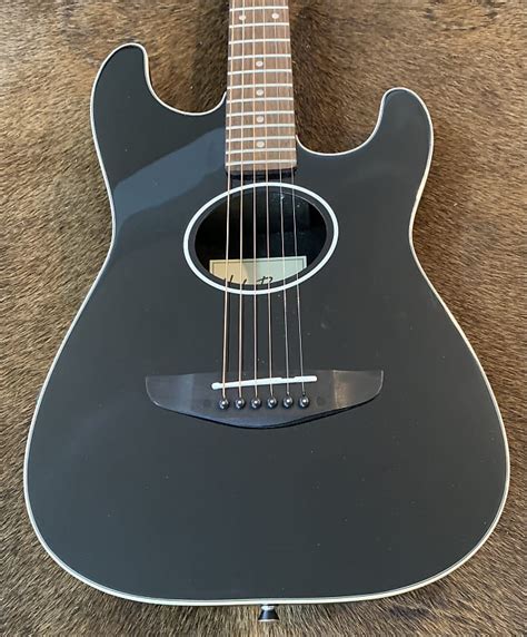 harley benton stratacoustic